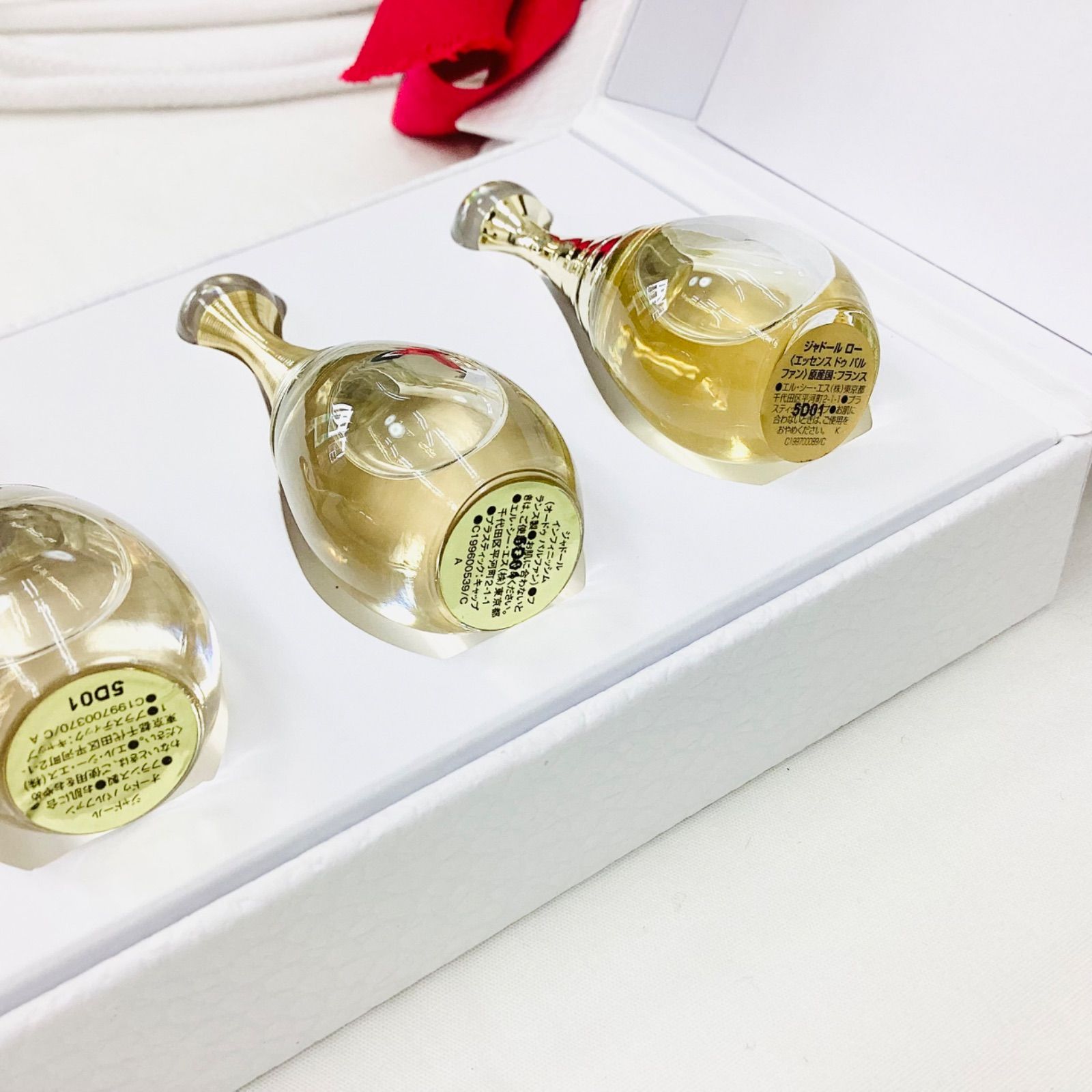☆新品 Dior 2026年最新クリスタル会員限定 バースデー ギフト 香水4本