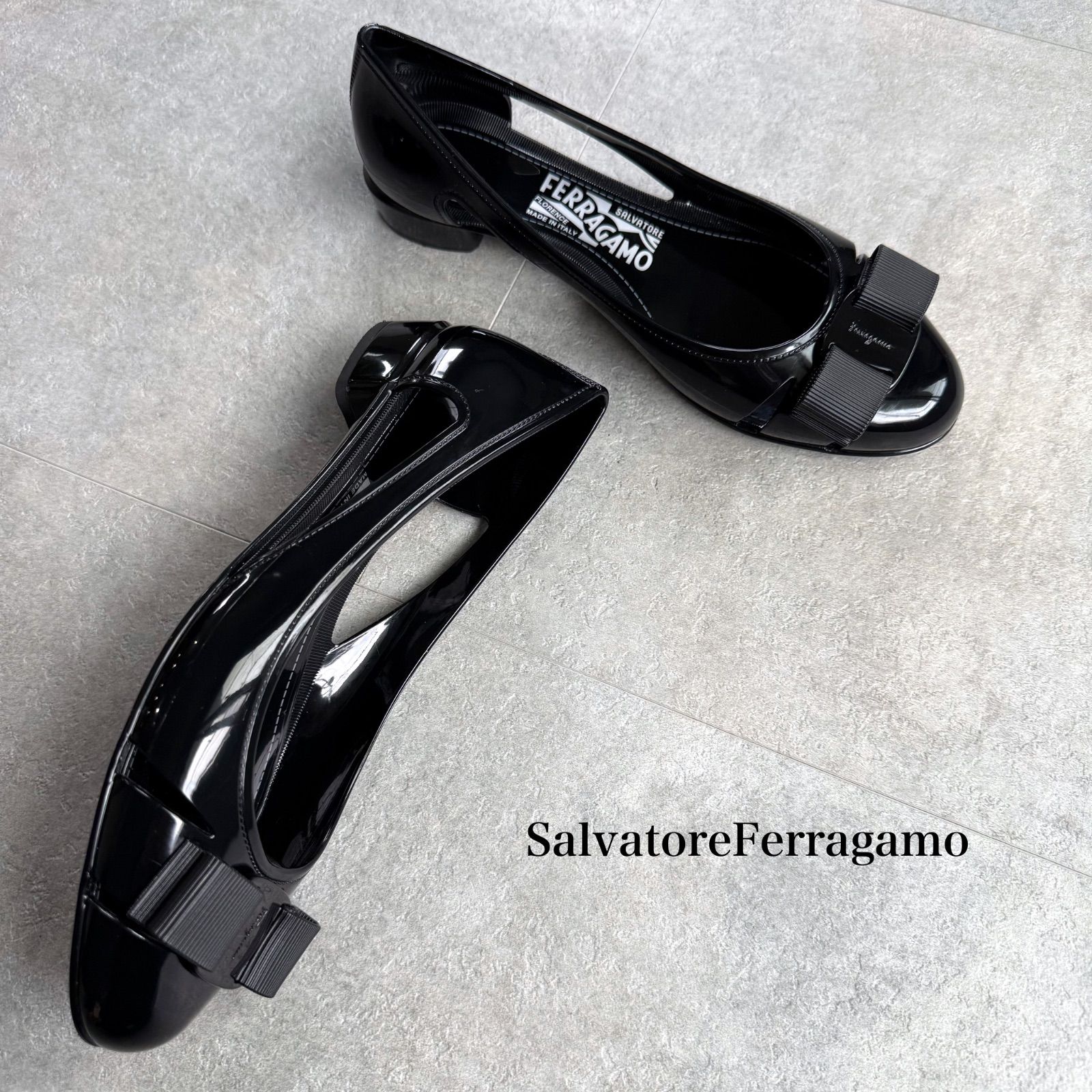 Salvatore Ferragamo サルヴァトーレフェラガモ Vara Jelly ヴァラ Salvatore Ferragamo サルヴァトーレフェラガモ Vara Jelly ヴァラ