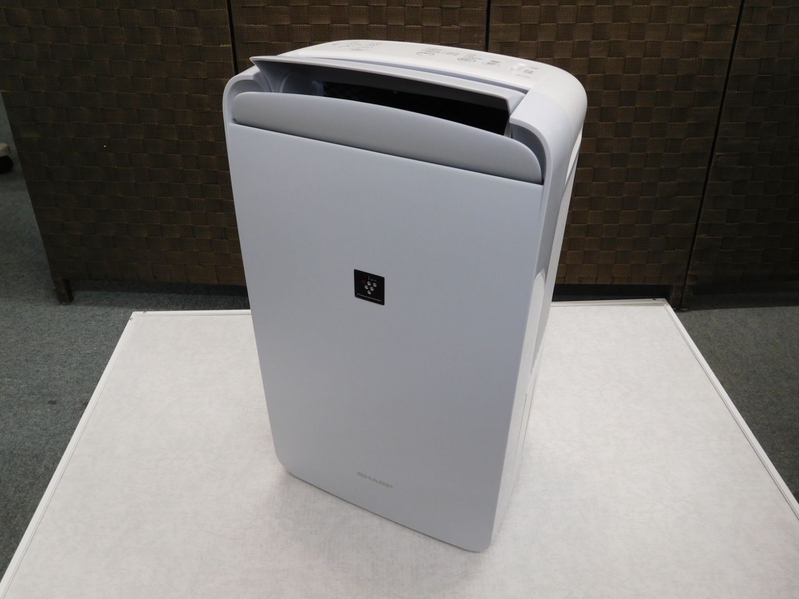 SHARP/シャープ 衣類乾燥除湿器 CM-J100-W ホワイト 2020年製【M0737