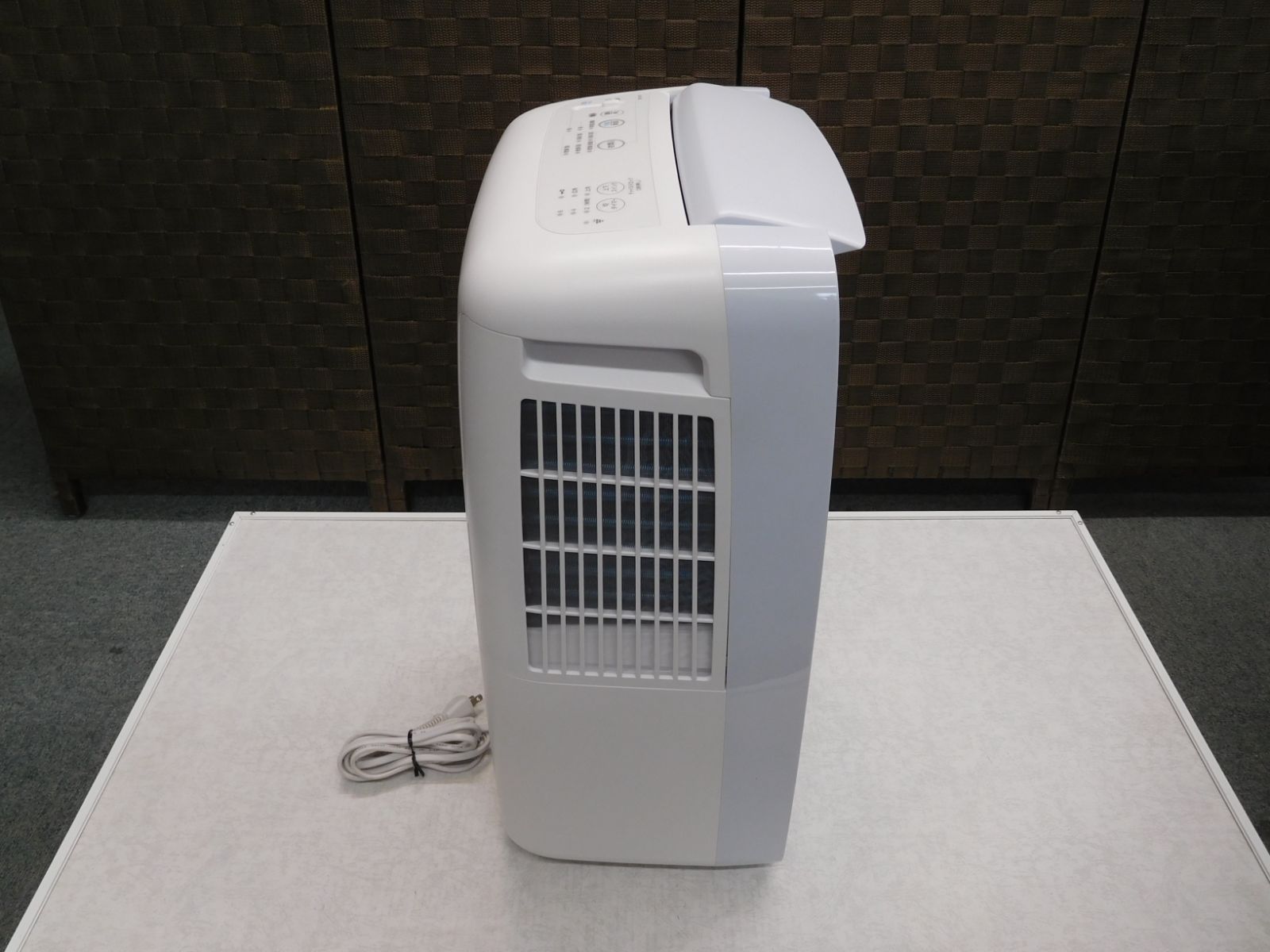 SHARP/シャープ 衣類乾燥除湿器 CM-J100-W ホワイト 2020年製【M0737