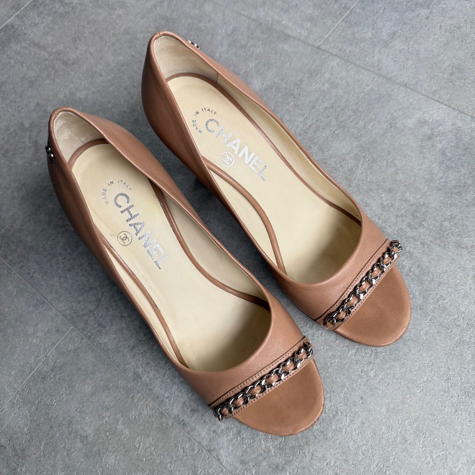 CHANEL シャネル チェーン オープントゥパンプス ココマーク レザー 