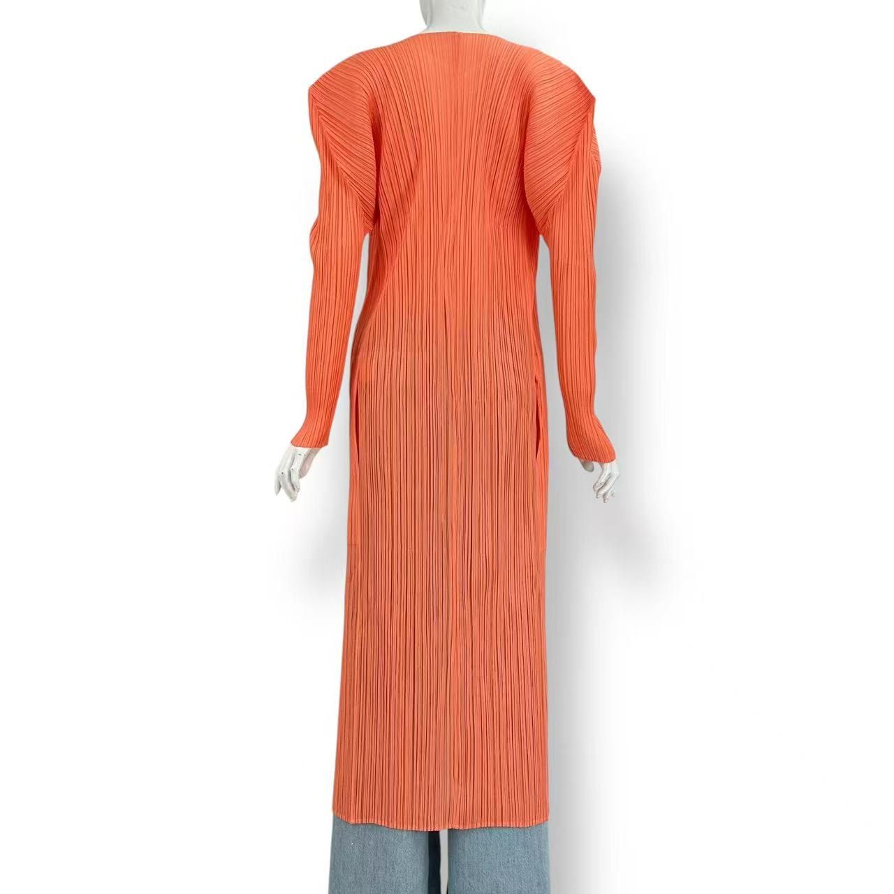 新品同様 PLEATSPLEASE プリーツプリーズ ISSEY MIYAKE イッセイミヤケ ロング カーディガン オレンジ サイズM 新品同様 PLEATSPLEASE プリーツプリーズ ISSEY MIYAKE イッセイミヤケ