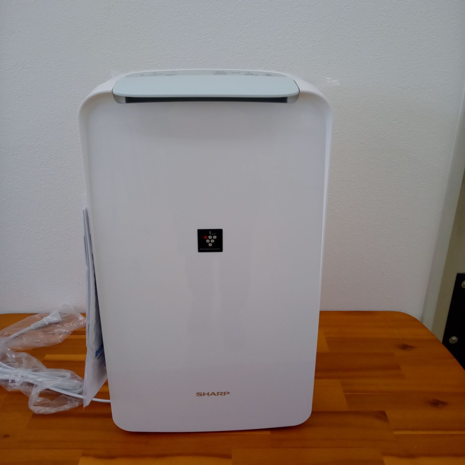 ☆リユースのサカイ太田店☆SHARP 除湿器 2025年製 CV-R71-W - メルカリ