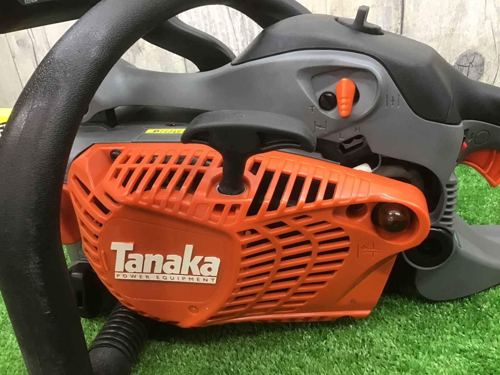 中古動作品】タナカ(Tanaka) 32.2ml エンジンチェンソー TCS33EDP(35SC 