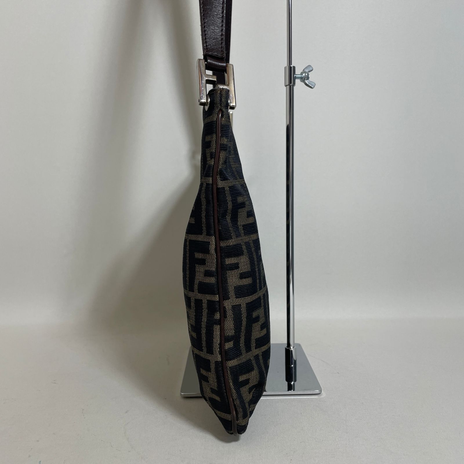 2603-310｜フェンディ ショルダーバッグ レザー ダークブラウン ズッカ柄 2603-310｜フェンディ ショルダーバッグ レザー ダークブラウン ズッカ