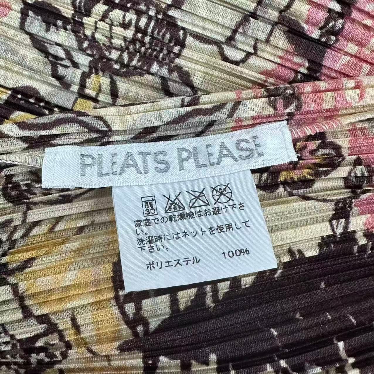 レア 新品同様 ISSEY MIYAKE イッセイミヤケ PLEATS PLEASE プリーツ