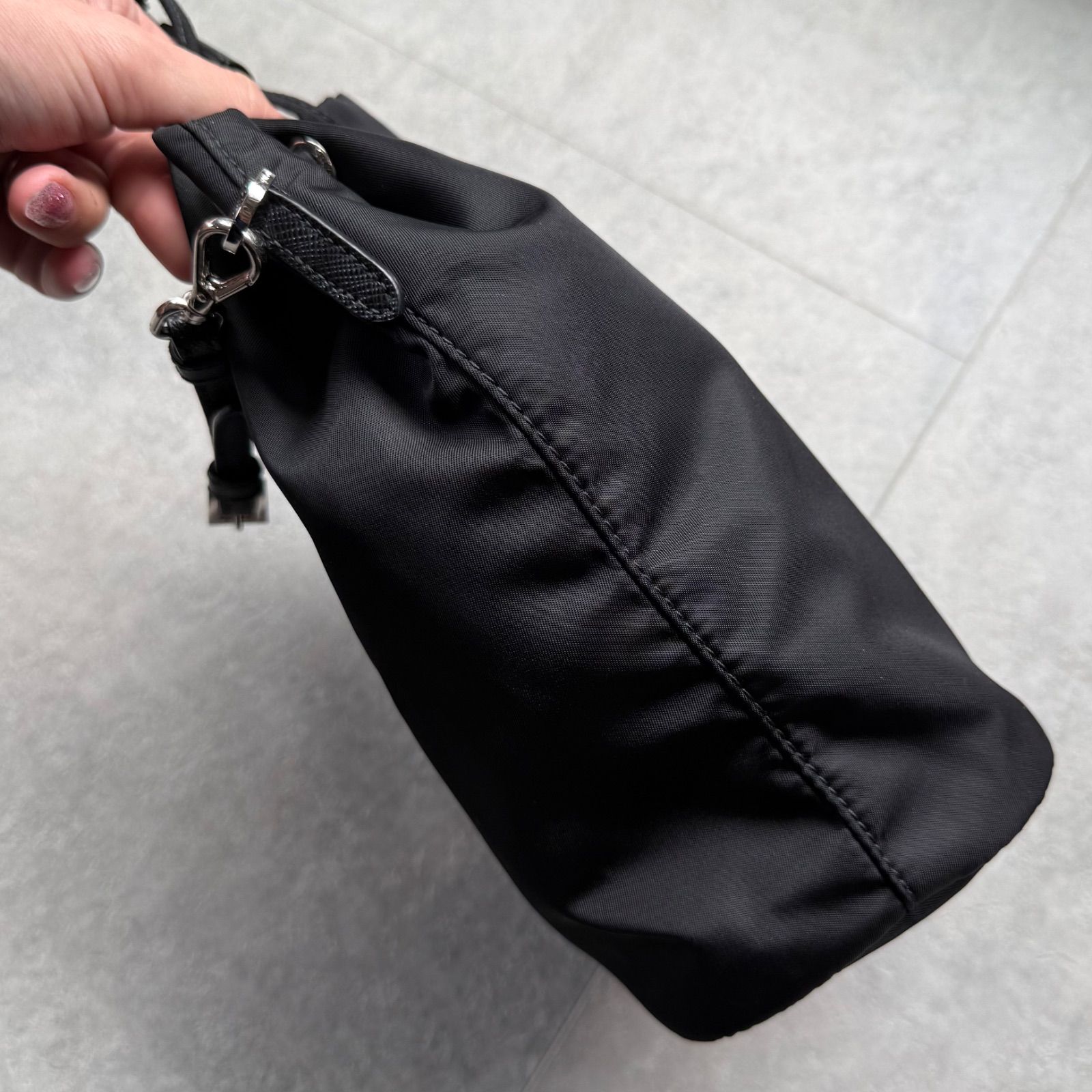 極美品 PRADA プラダ トライアングルロゴ 巾着バック Re-Nylon