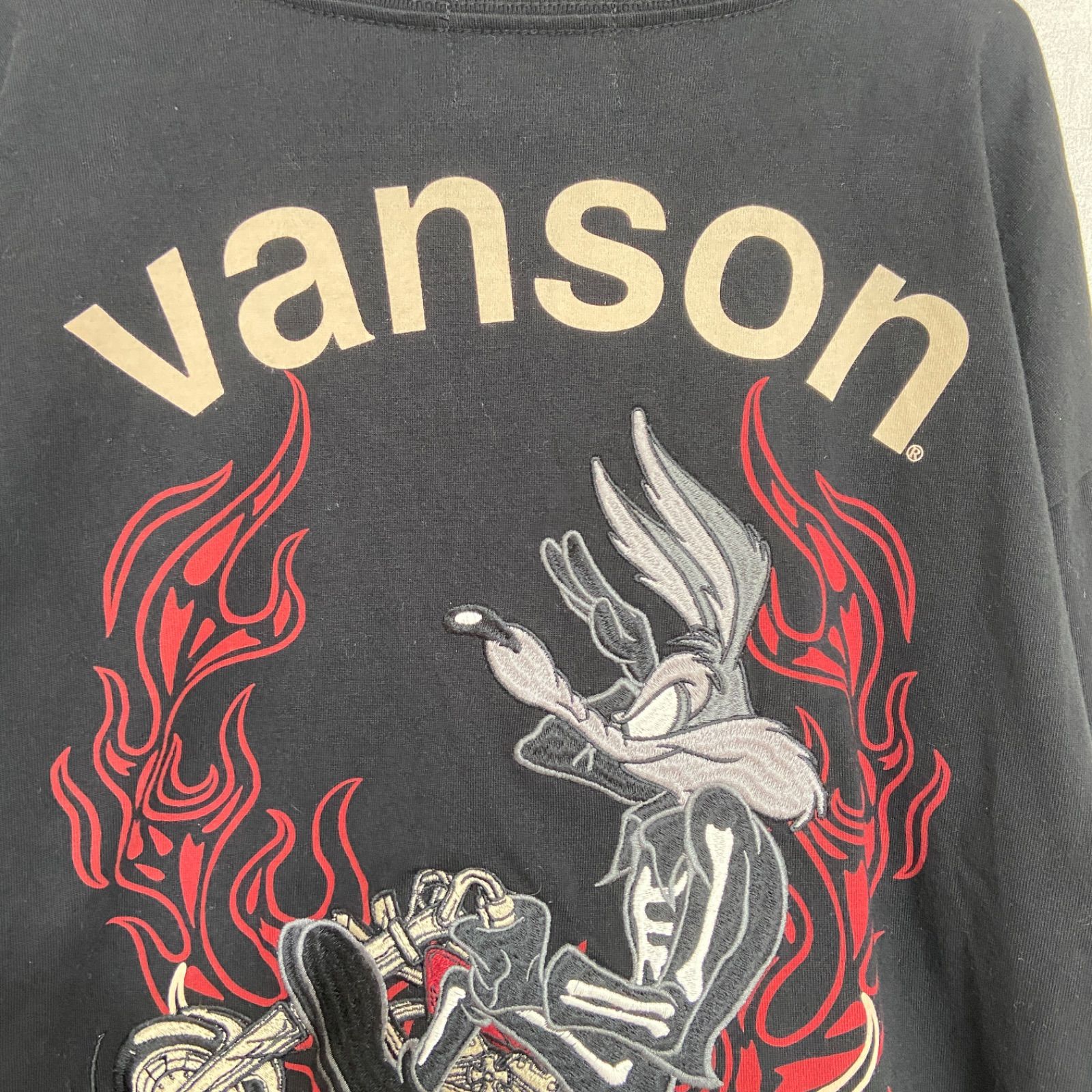 美品】VANSON バンソン ロンT ルーニーテューンズ スカル刺繍 - メルカリ