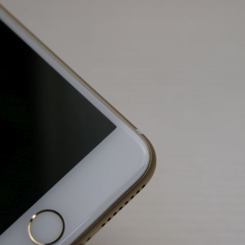新品同様 SIMフリー iPhone7 PLUS 128GB ゴールド 即日発送 スマホ 
