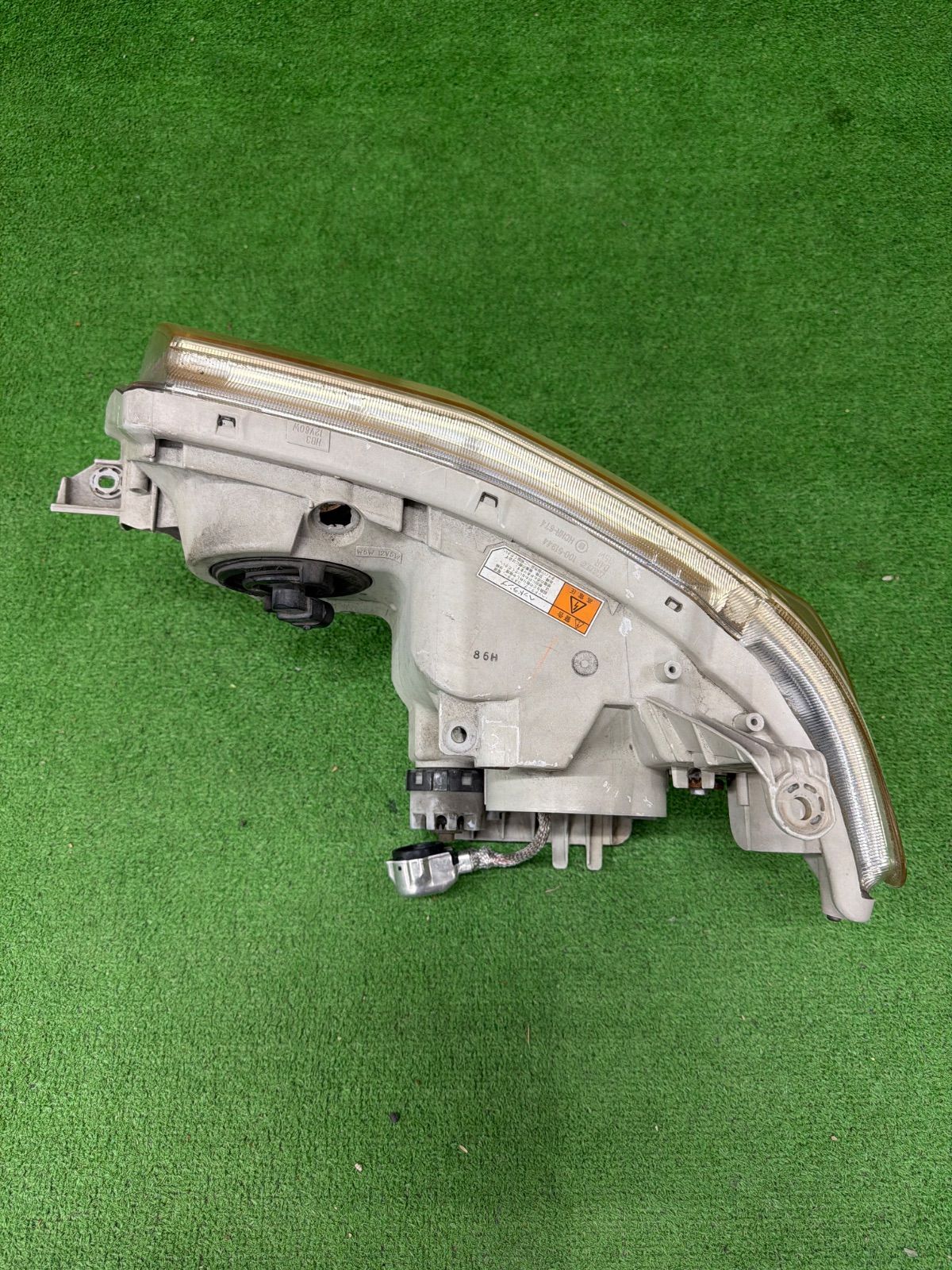 ダイハツ タントカスタム L375S L385S 純正 右側 ヘッドライト KOITO