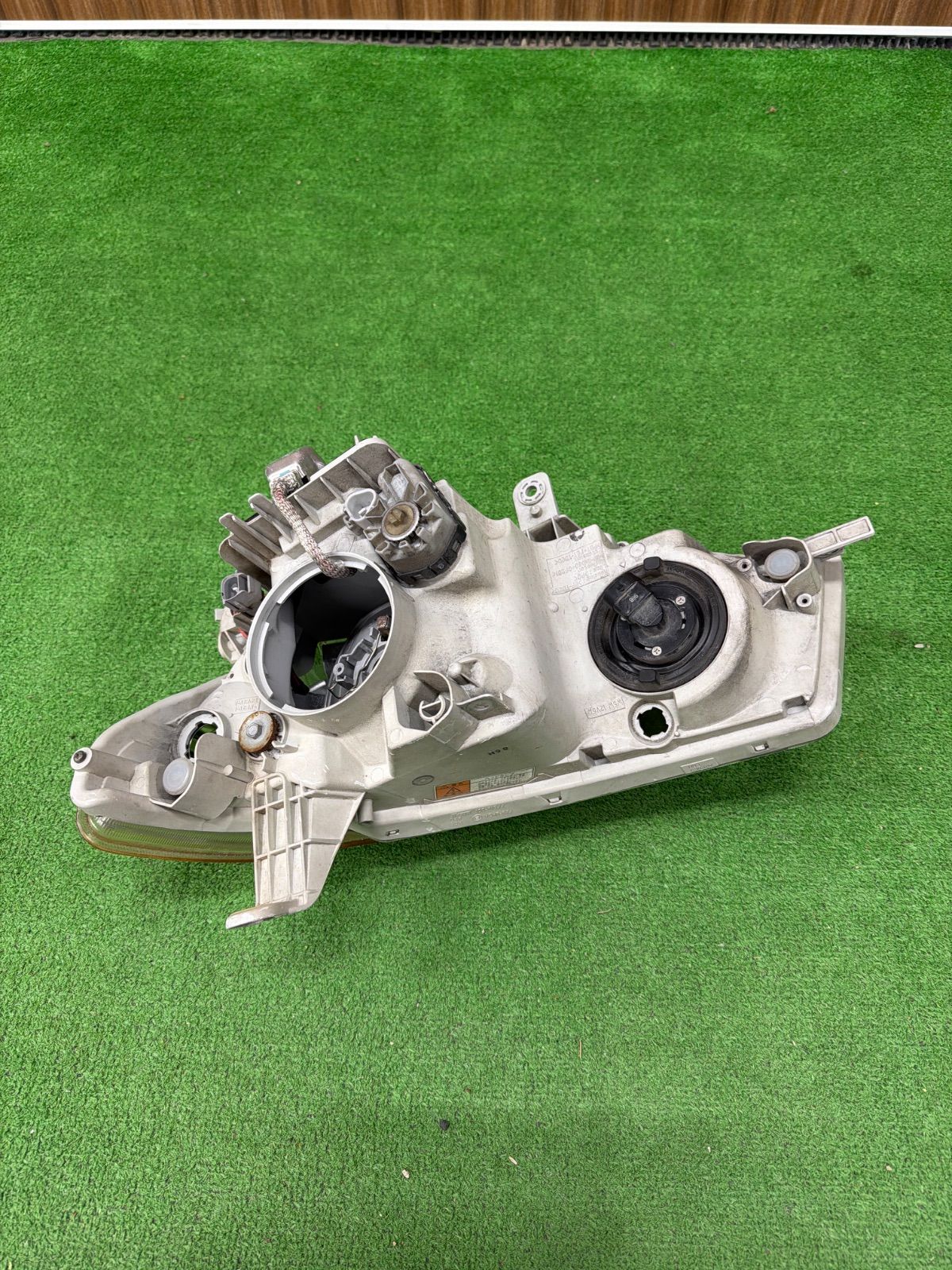 ダイハツ タントカスタム L375S L385S 純正 右側 ヘッドライト KOITO