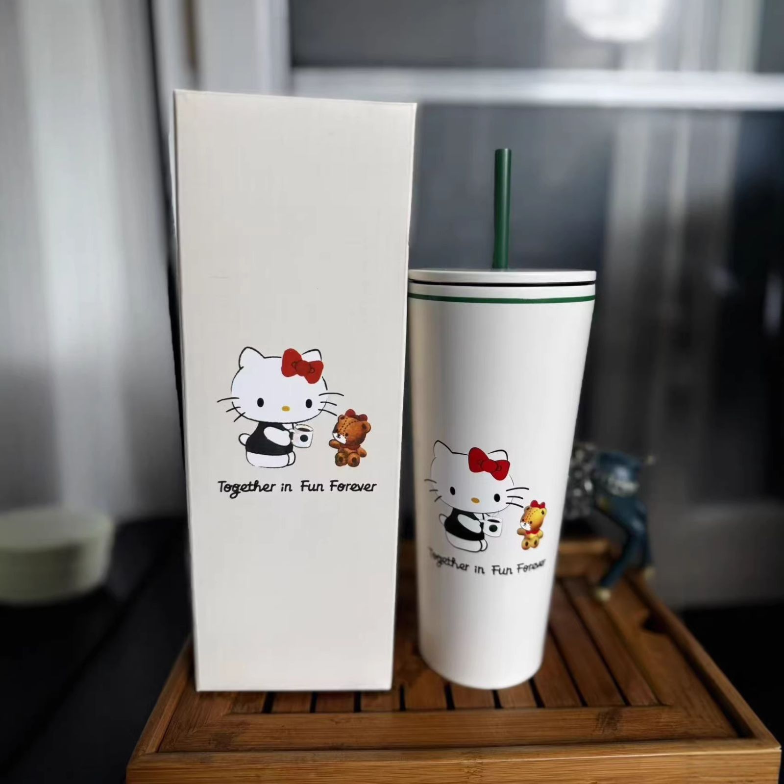 スターバックス ハローキティ コラボ風 可愛い キャラクター保温 スターバックス ハローキティ コラボ風 可愛い キャラクター保温
