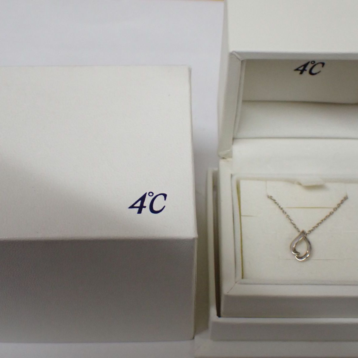 追】4℃ シルバー ネックレス しずく ドロップ型 箱付き 中古品 自宅 