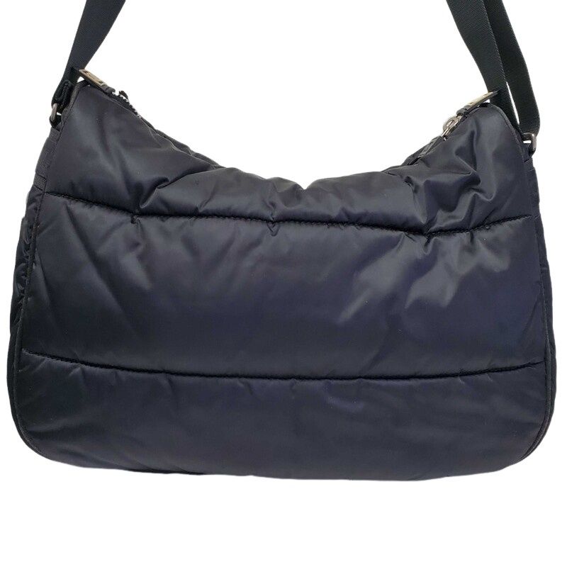 CHANEL シャネル スポーツライン ブラック ナイロン ショルダーバッグ レディース 【中古】 32604K98 CHANEL シャネル スポーツライン ブラック ナイロン ショルダーバッグ