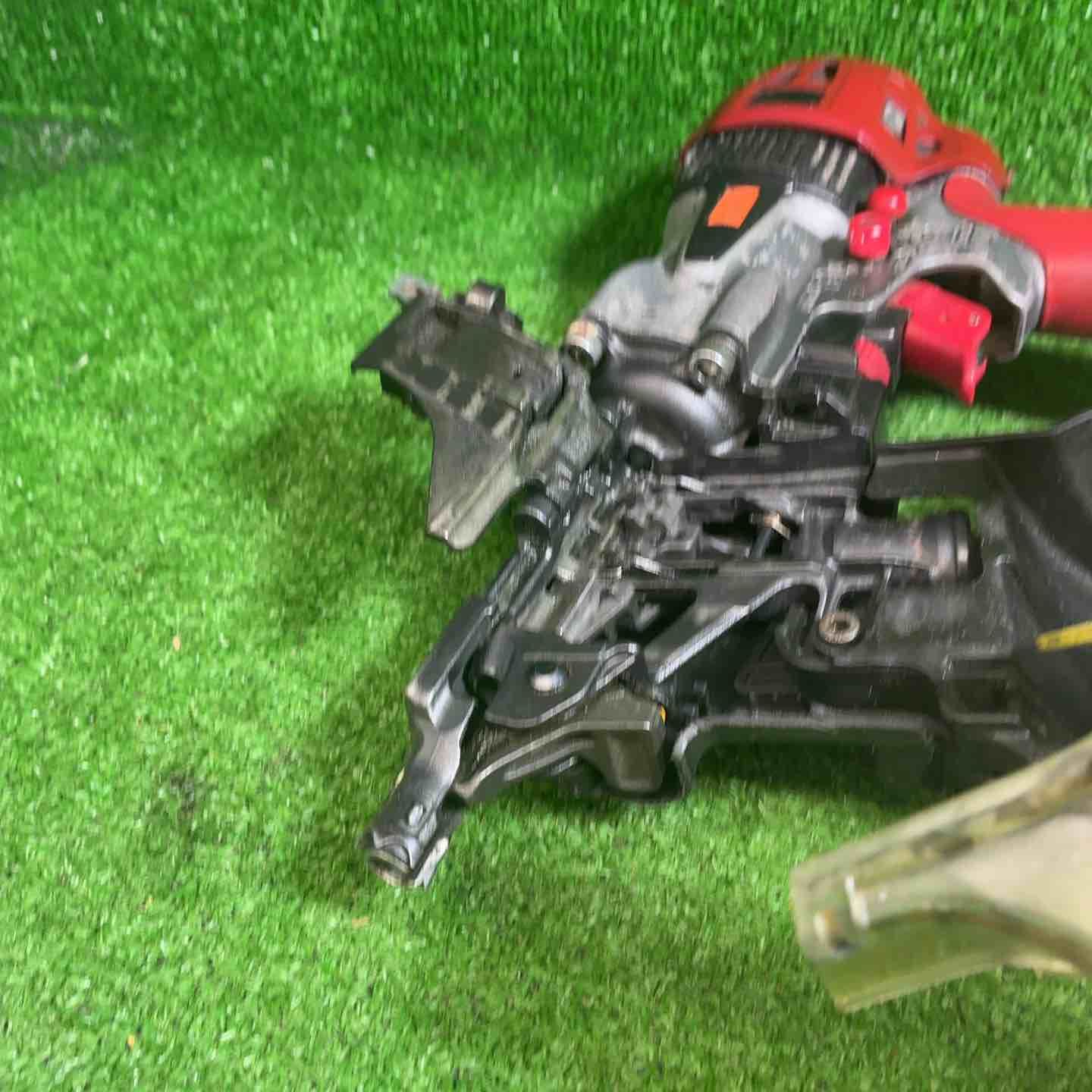 中古品】 マックス(MAX) 高圧エア釘打ち機 HN-65N2(D) 【藤沢店 