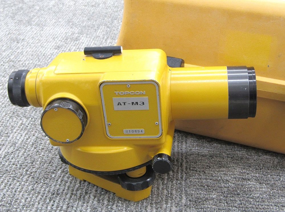 TOPCON トプコン オートレベル AT-M3 測量機 - メルカリ