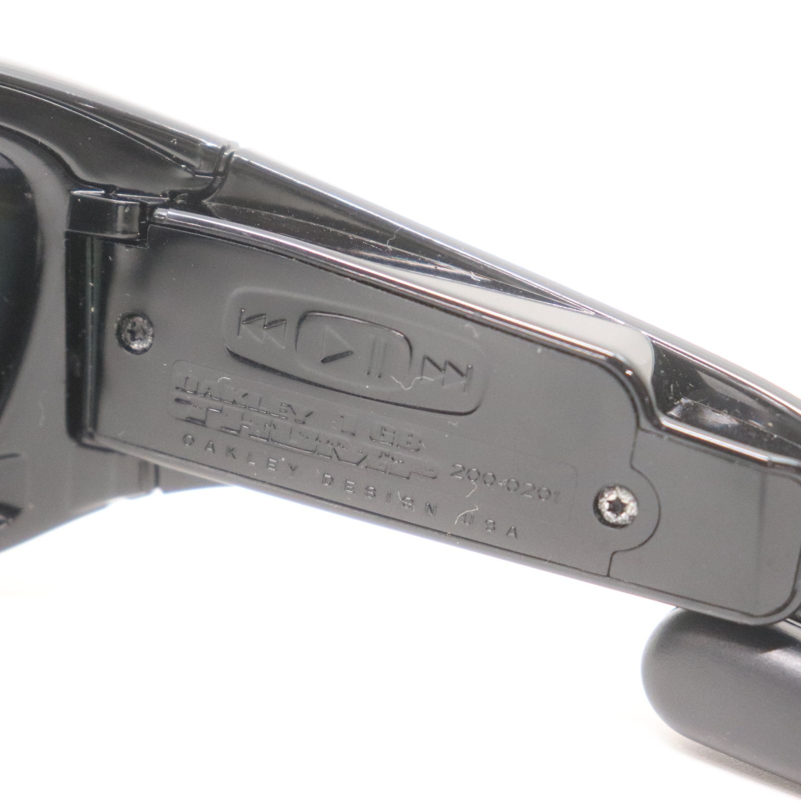 ITWOP4K6XQ40 OAKLEY オークリー THUMP サンプ MP3プレーヤー 内蔵