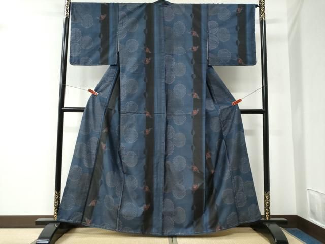 平和屋着物○本場大島紬 9マルキ 吉祥花文 正絹 逸品 未使用