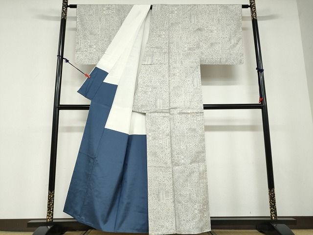 平和屋着物●本場大島紬　白大島　9マルキ　吉祥草花文　正絹　逸品　未使用　DABD9159ud 平和屋着物○本場大島紬 白大島 9マルキ 流水草花文 正絹 逸品 未使用