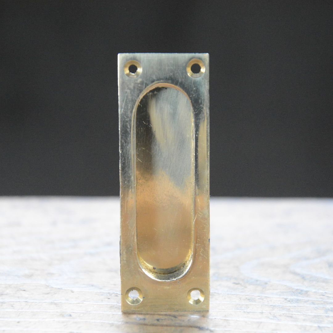 No.3140 古い角丸引手 A 真鍮鋳物 73mm 未使用 デッドストック 日本製