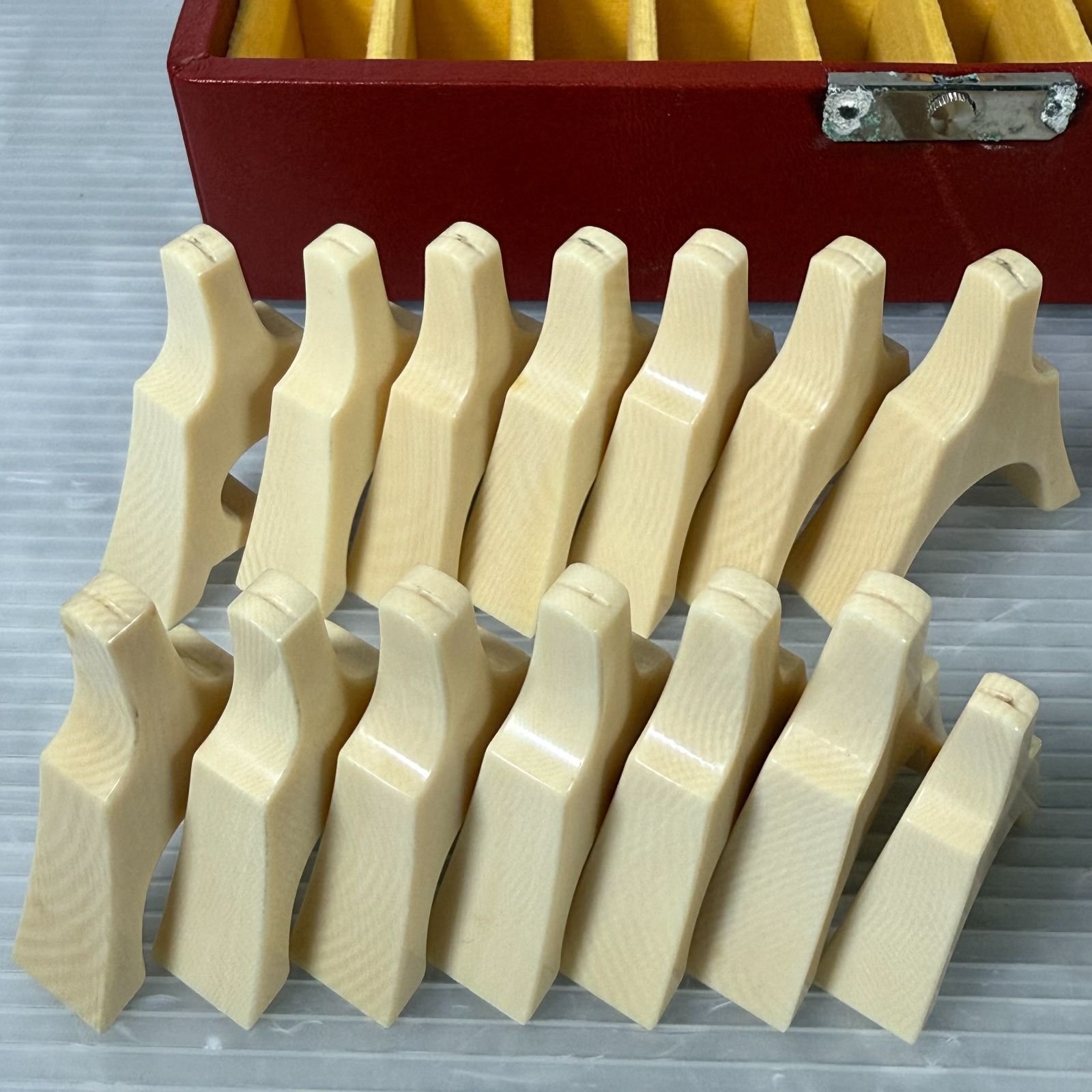 最高級品】琴奏者放出品 天然素材 琴柱 箏柱 お琴 御琴 14本揃 280g
