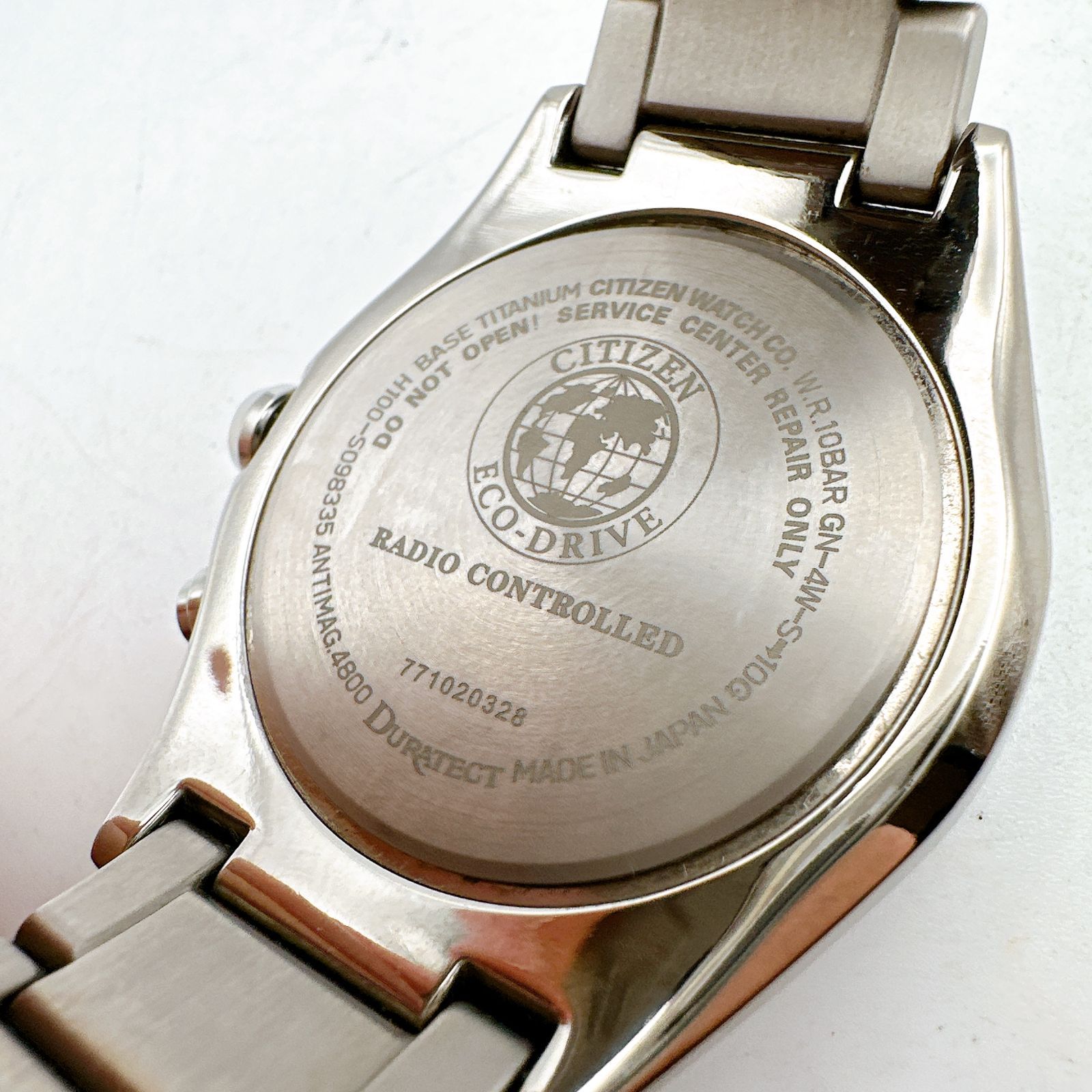 CITIZEN シチズン 電波ソーラー 箱付き メンズ腕時計 チタニウム 