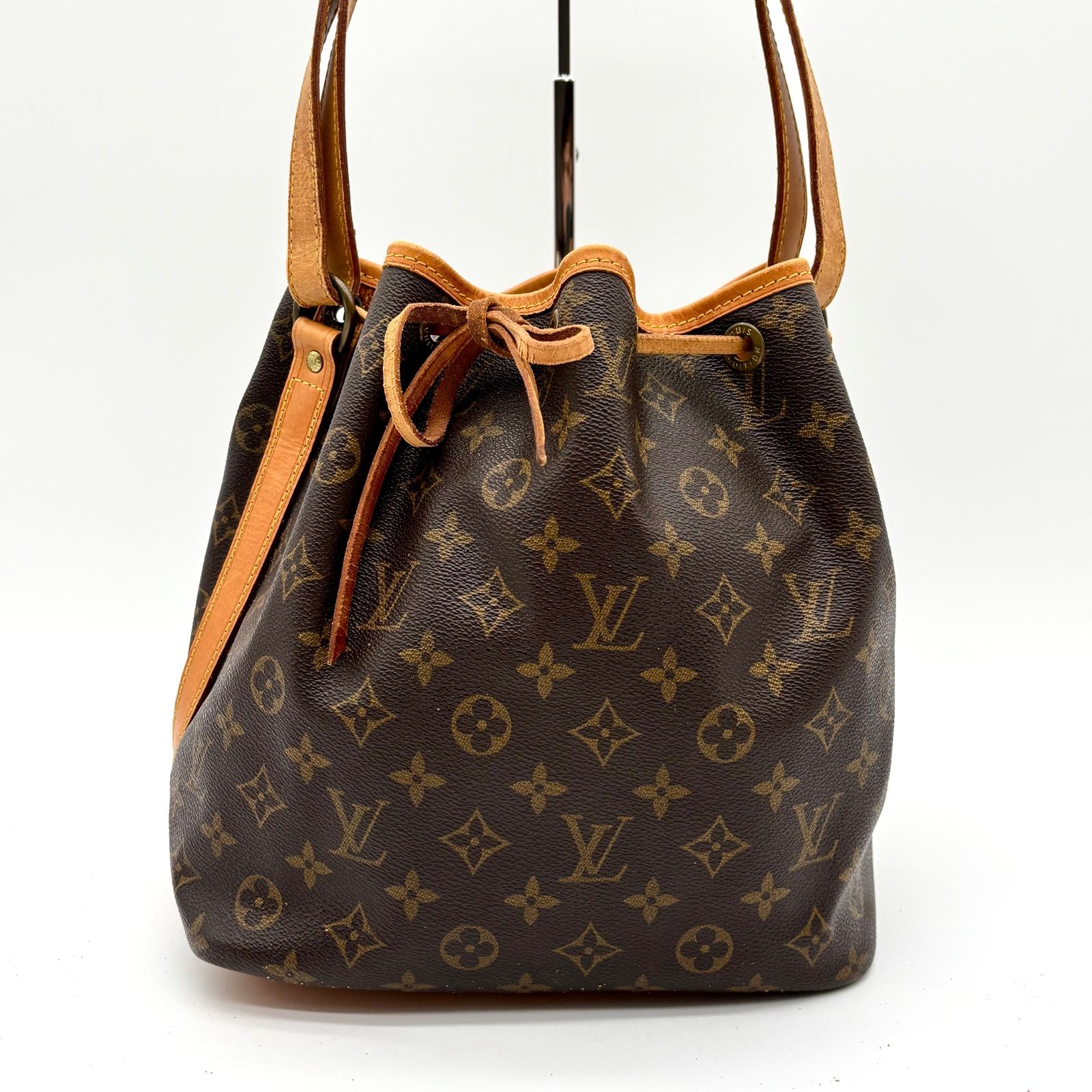 LOUIS VUITTON ルイヴィトン モノグラム プチ ノエ 巾着 ショルダー 