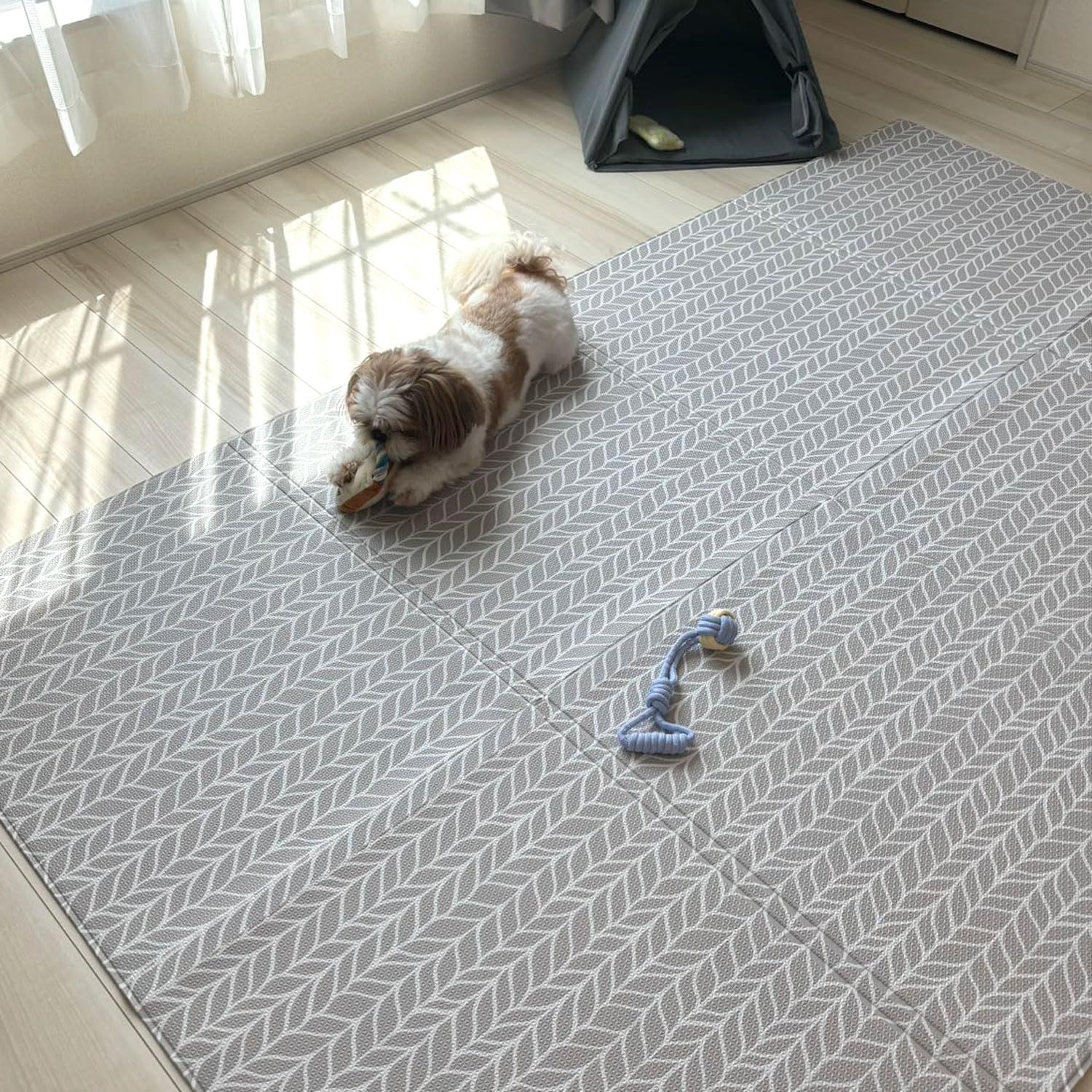 RK ペットマット 防水 PVC素材 折り畳み 大判 140×230cm カットできる 猫 犬用 国内抗菌検査実証&子供向け製品の品質検査実証 プレイマット フロアマット 床暖房対応 (ホワイトライン/Leaf)