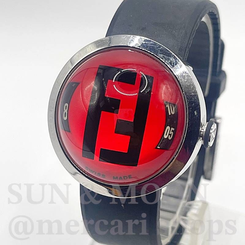 FENDI フェンディ ブースラ 8010G 腕時計 FF レッド シルバーカラー 