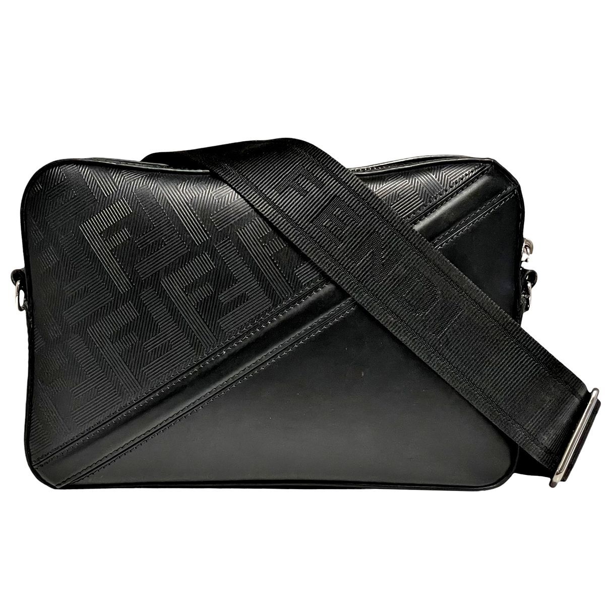 Fendi フェンディ ズッカエンボス ダイアゴナル カメラケース 7M0286
