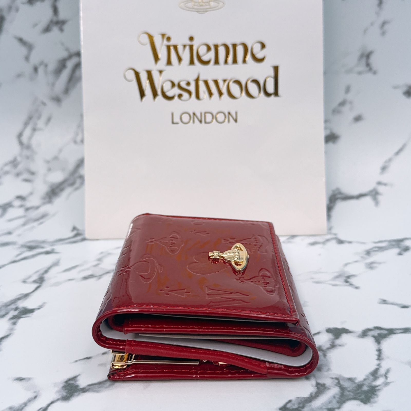 新品未使用》Vivienne Westwood ヴィヴィアンウエストウッド 三つ折り