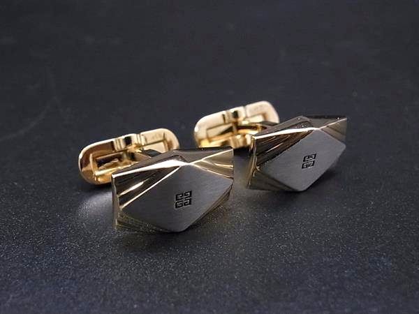 GIVENCHY ジバンシィ　カフスリンク　カブスボタン　スーツ　STAR 美品 GIVENCHY ジバンシィ カフスリンク カブスボタン スーツ STAR 美品