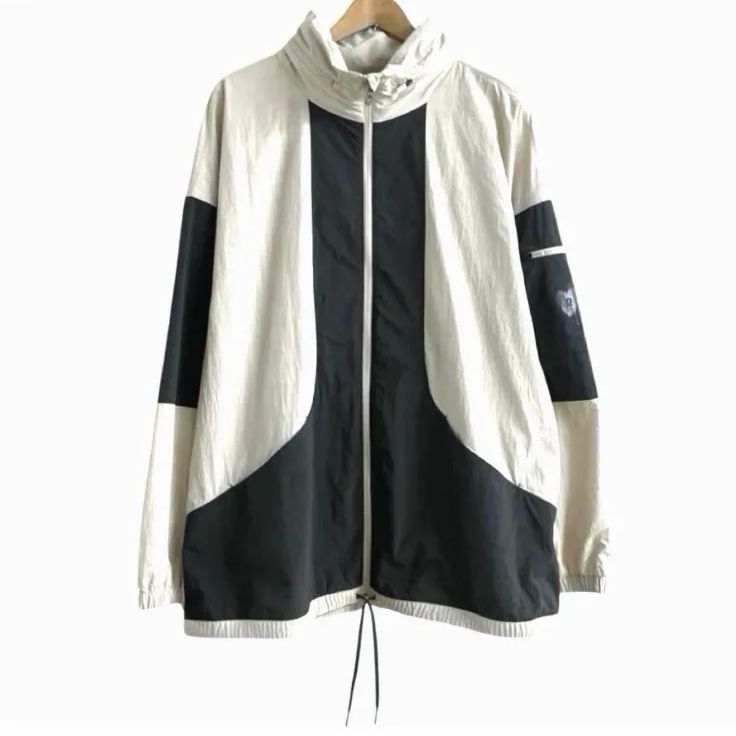 新品未使用　ルルレモン　lululemon ライトウエイト　ジャケット　8 lululemon ルルレモン ライトウエイト ナイロン ジャケット メンズ M