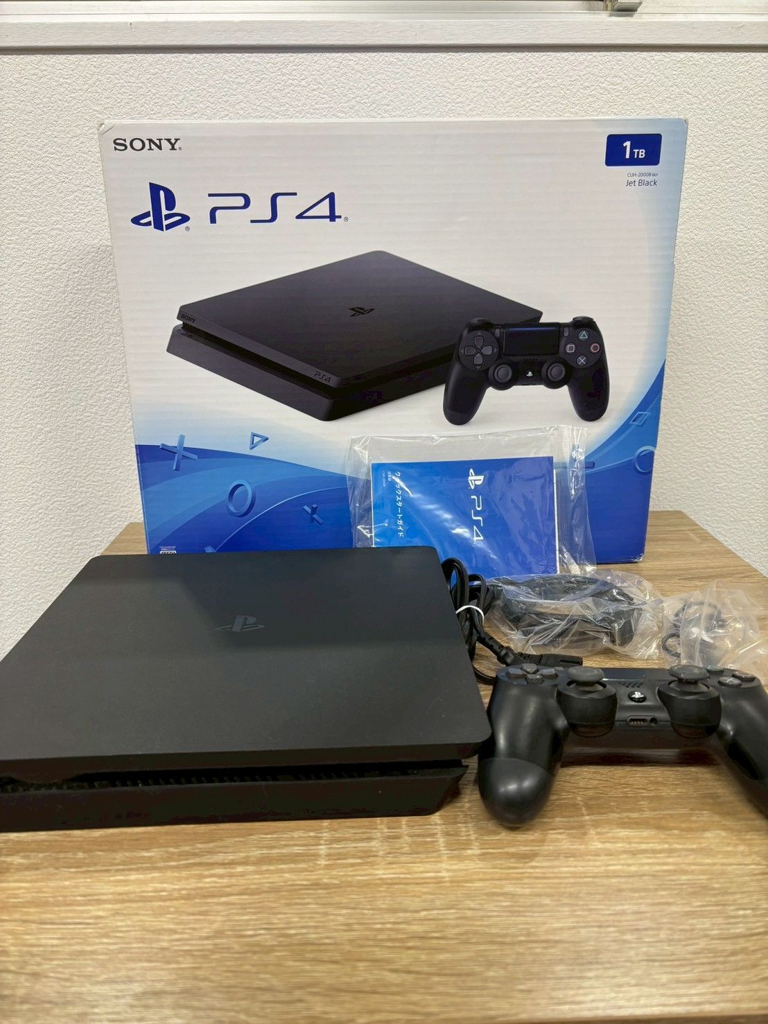 SONY ソニー PS4 CUH-2000B 1TB ジェットブラック 本体 通電確認済み 
