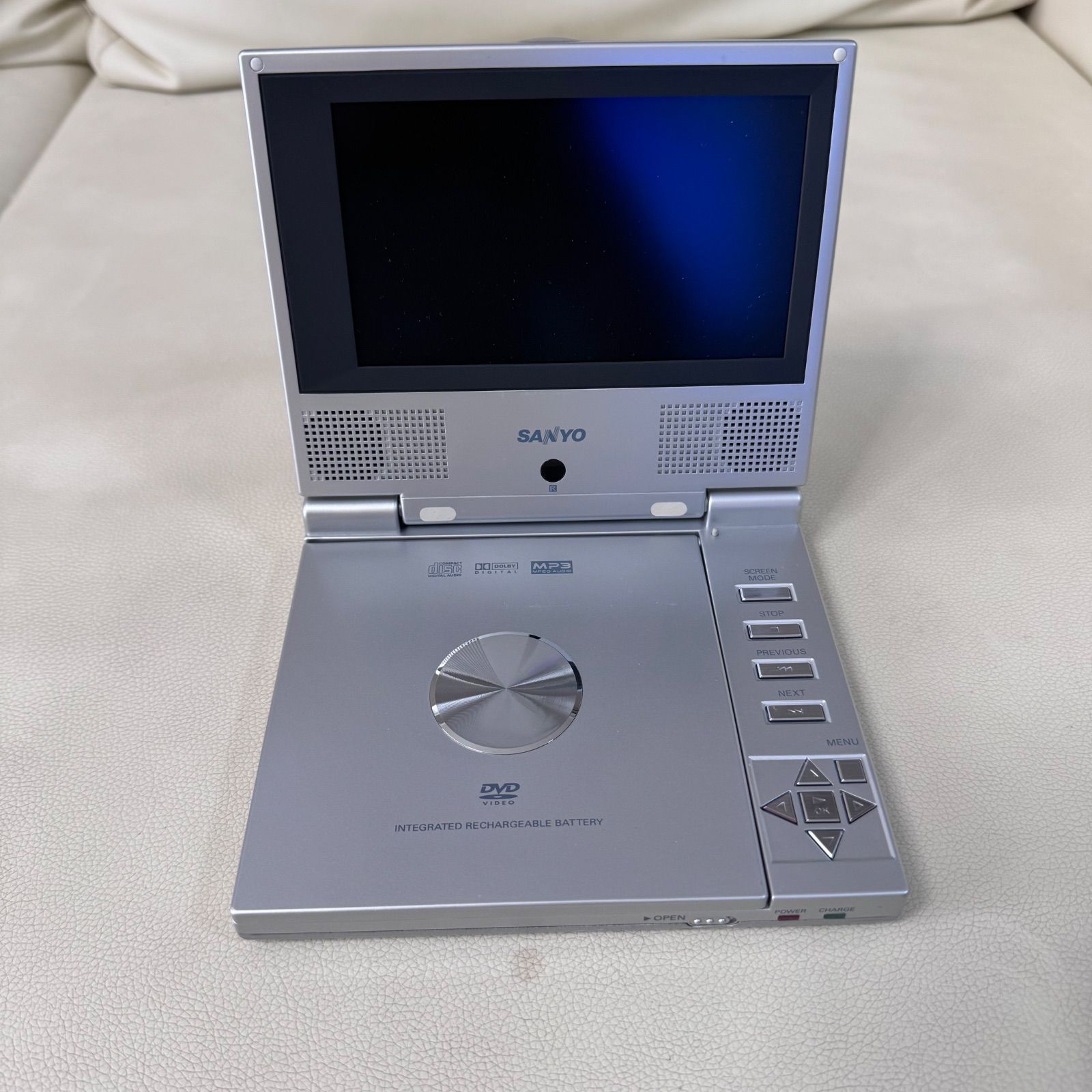 DVDブレイヤー ポータブル/DVDブレイヤー/DVDブレイヤーポータブル SANYO サンヨー ポータブルDVDプレーヤー DVD-HP58 2004年製 動作確認