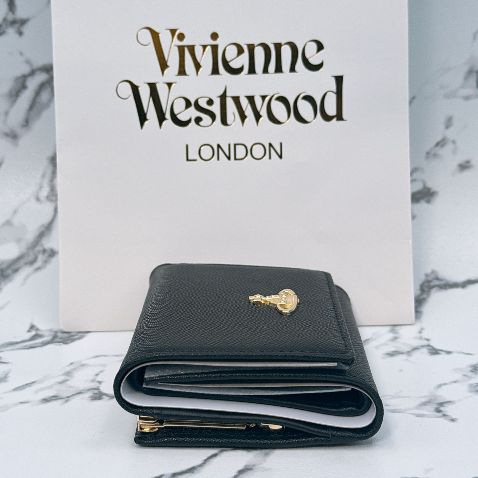 新品未使用》Vivienne Westwood ヴィヴィアンウエストウッド 三つ折り 