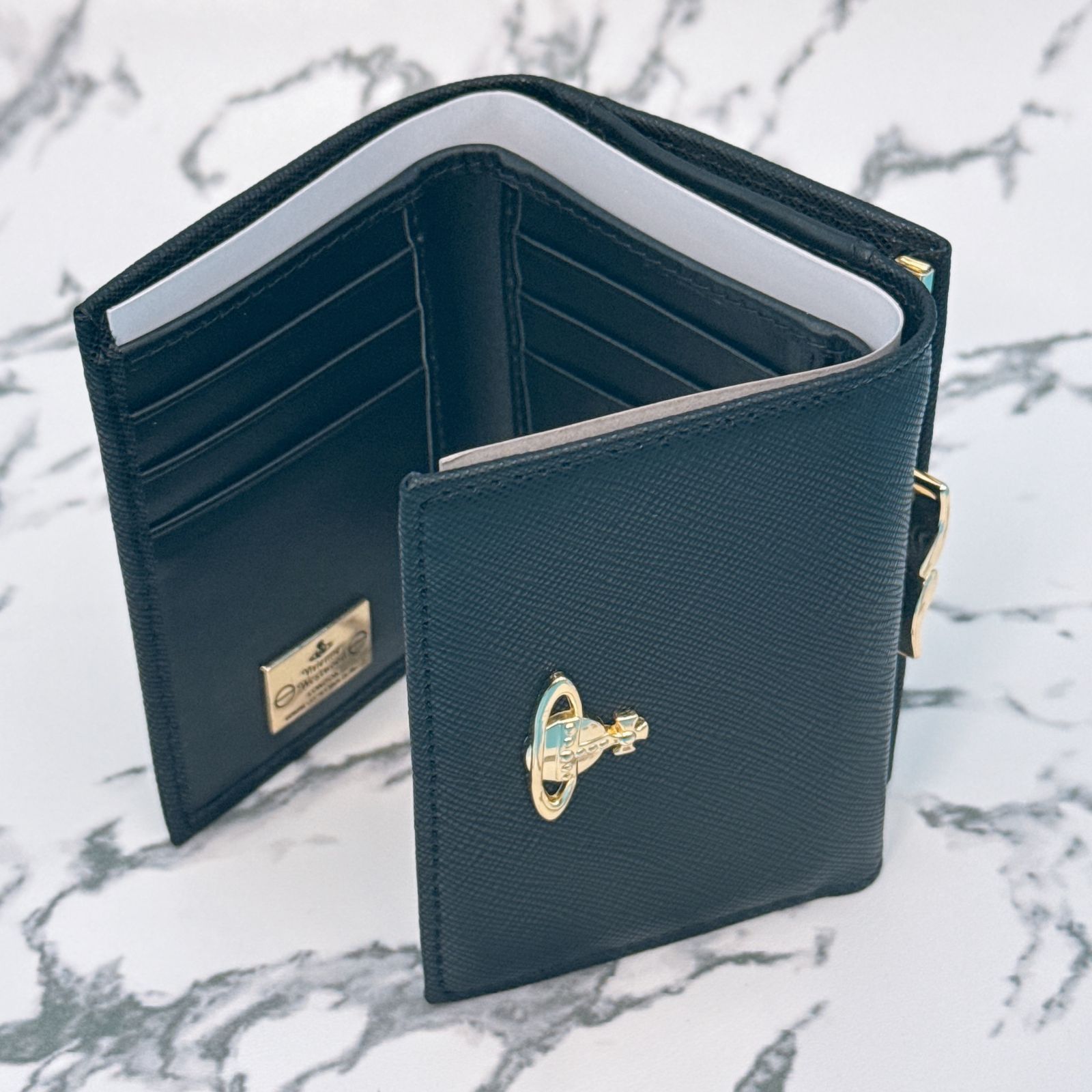 新品未使用》Vivienne Westwood ヴィヴィアンウエストウッド 三つ折り 