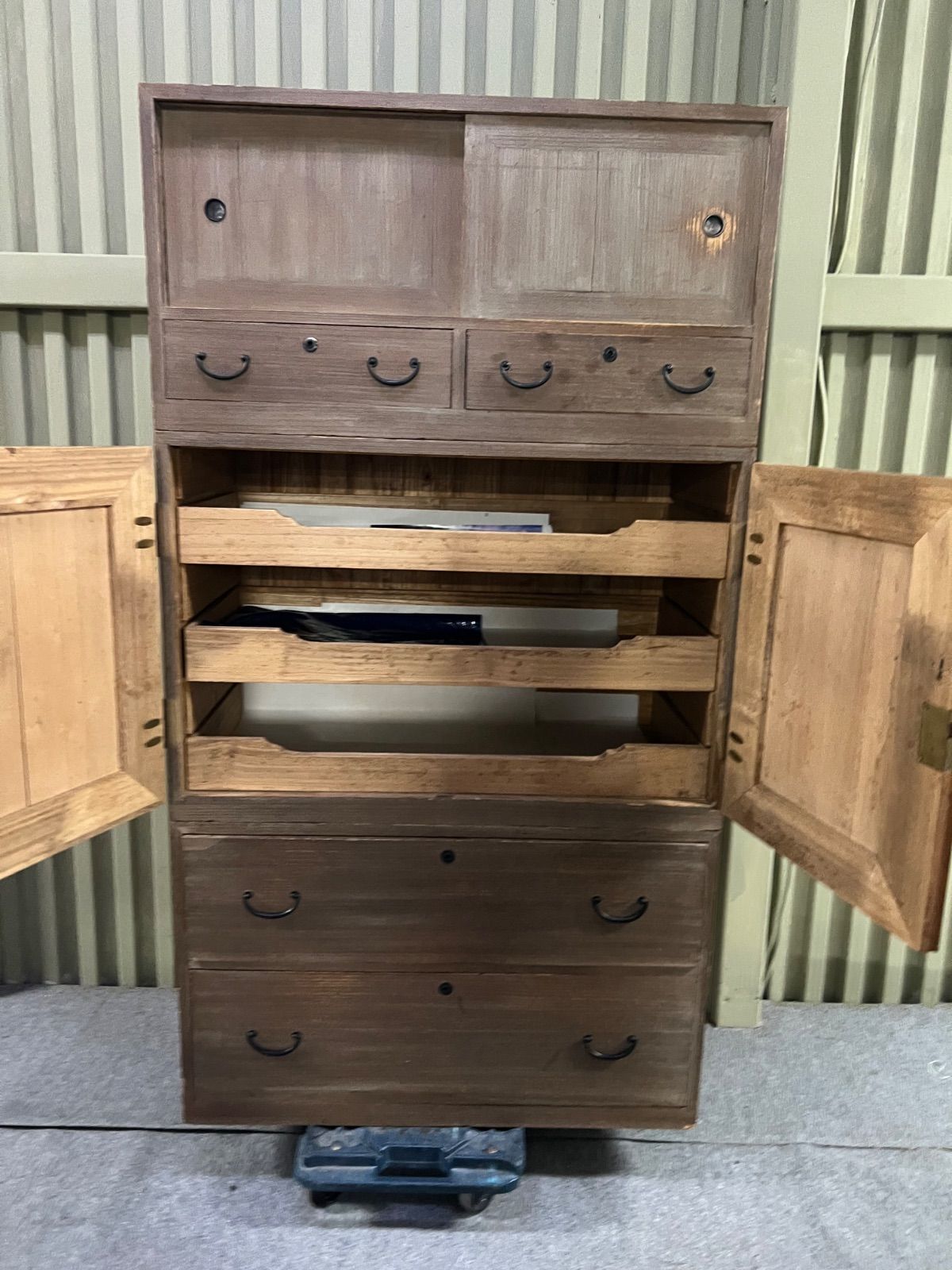レトロ昭和桐箪笥 ⭐︎ 昭和 レトロ 桐箪笥 アンティーク家具 時代箪笥 鍵付き 当時物