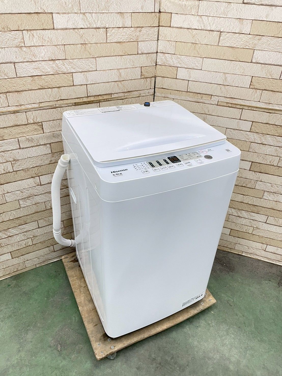 大阪無料配送 Hisense 縦型洗濯機 HW-55E2W 2023年製 【公式通販】 大阪無料配送 Hisense 縦型洗濯機 HW-55E2W 2023年製 【公式通販】