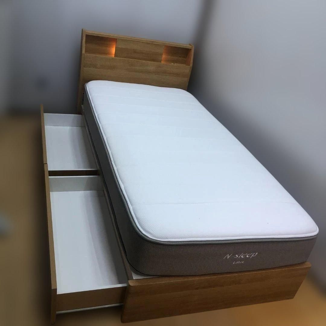 美品 ニトリ ジオ系 シングルベッド 収納付き 引き出し LED照明 