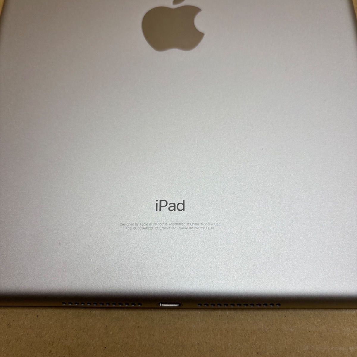 iPad 第5世代 128GB Wi-Fi+Cellular シルバー - メルカリ