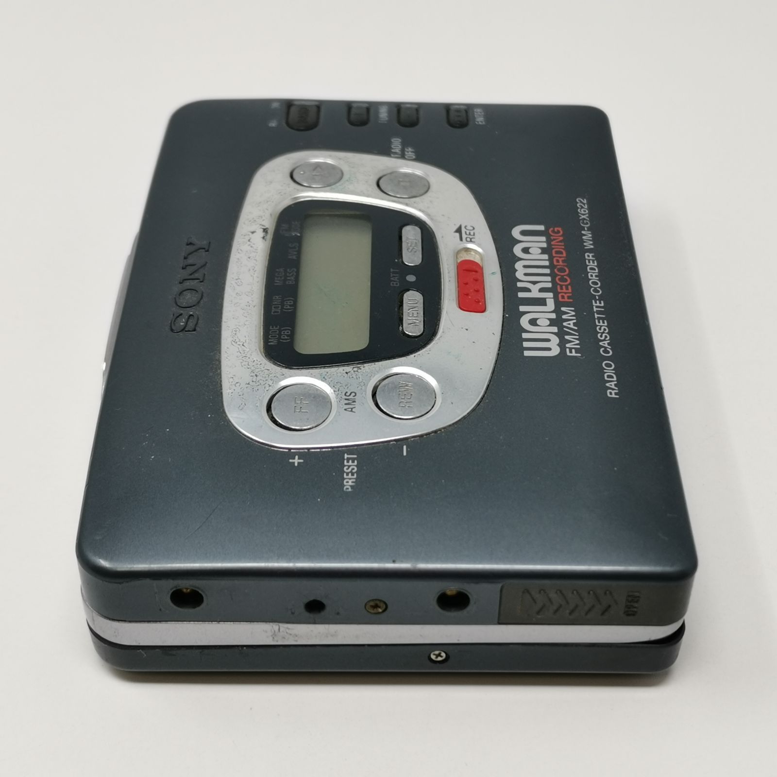 2点セットSONY カセットウォークマン WM-GX622 整備品 SONY WALKMAN WM-GX622 カセット ウォークマン 電池ないため動作未確認