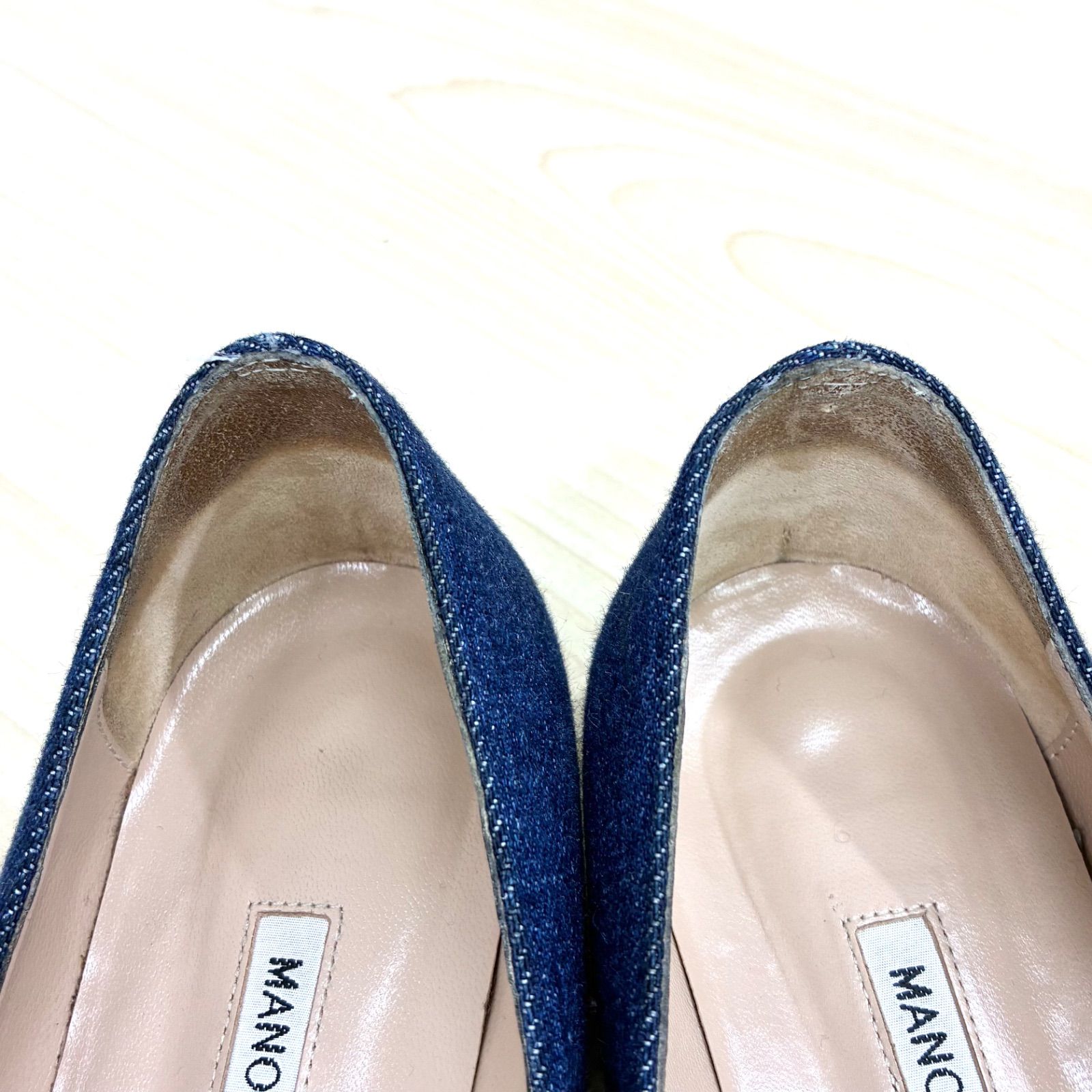 マノロブラニク MANOLO BLAHNIK】廃盤品 デニムハンギシ ビジュー