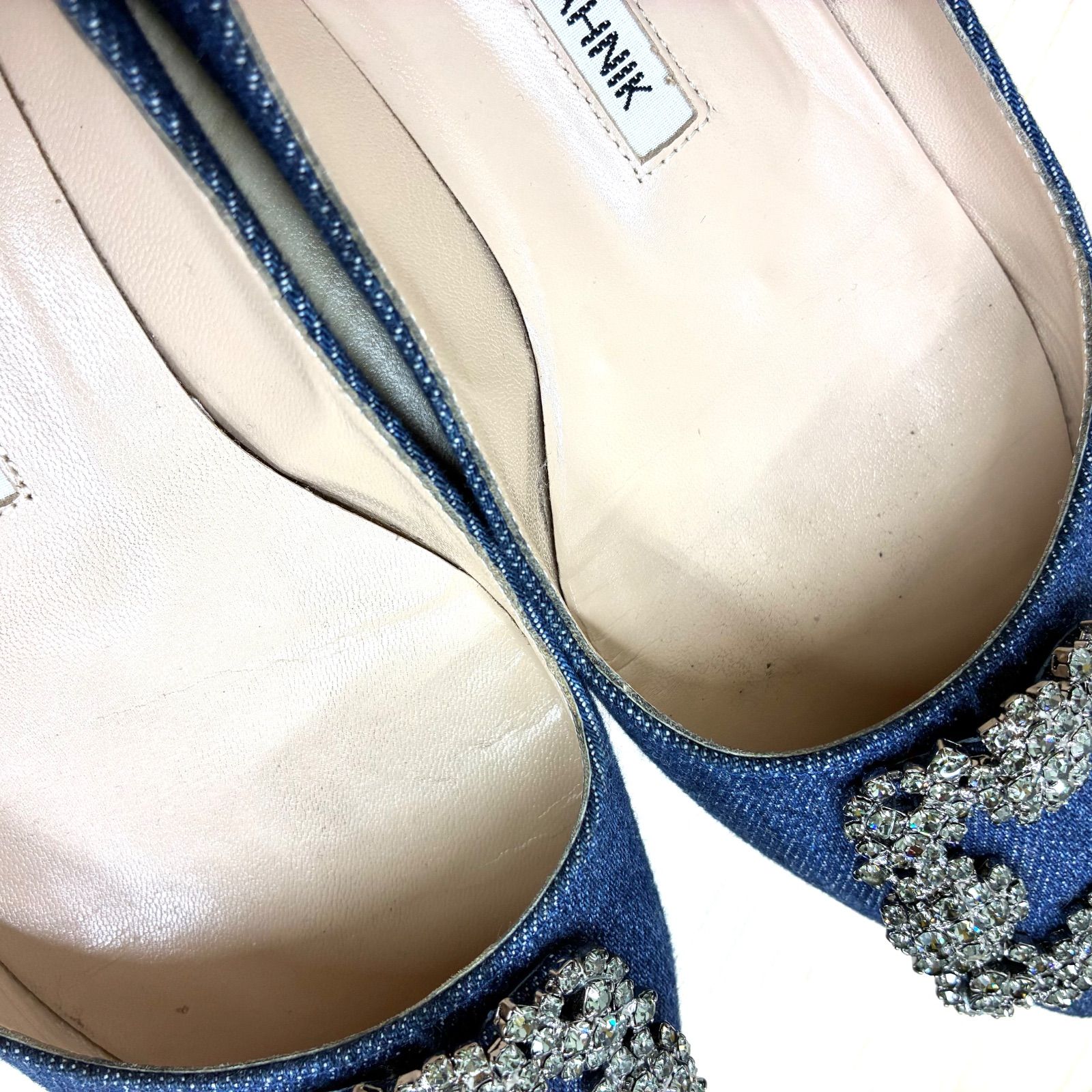 マノロブラニク MANOLO BLAHNIK】廃盤品 デニムハンギシ ビジュー