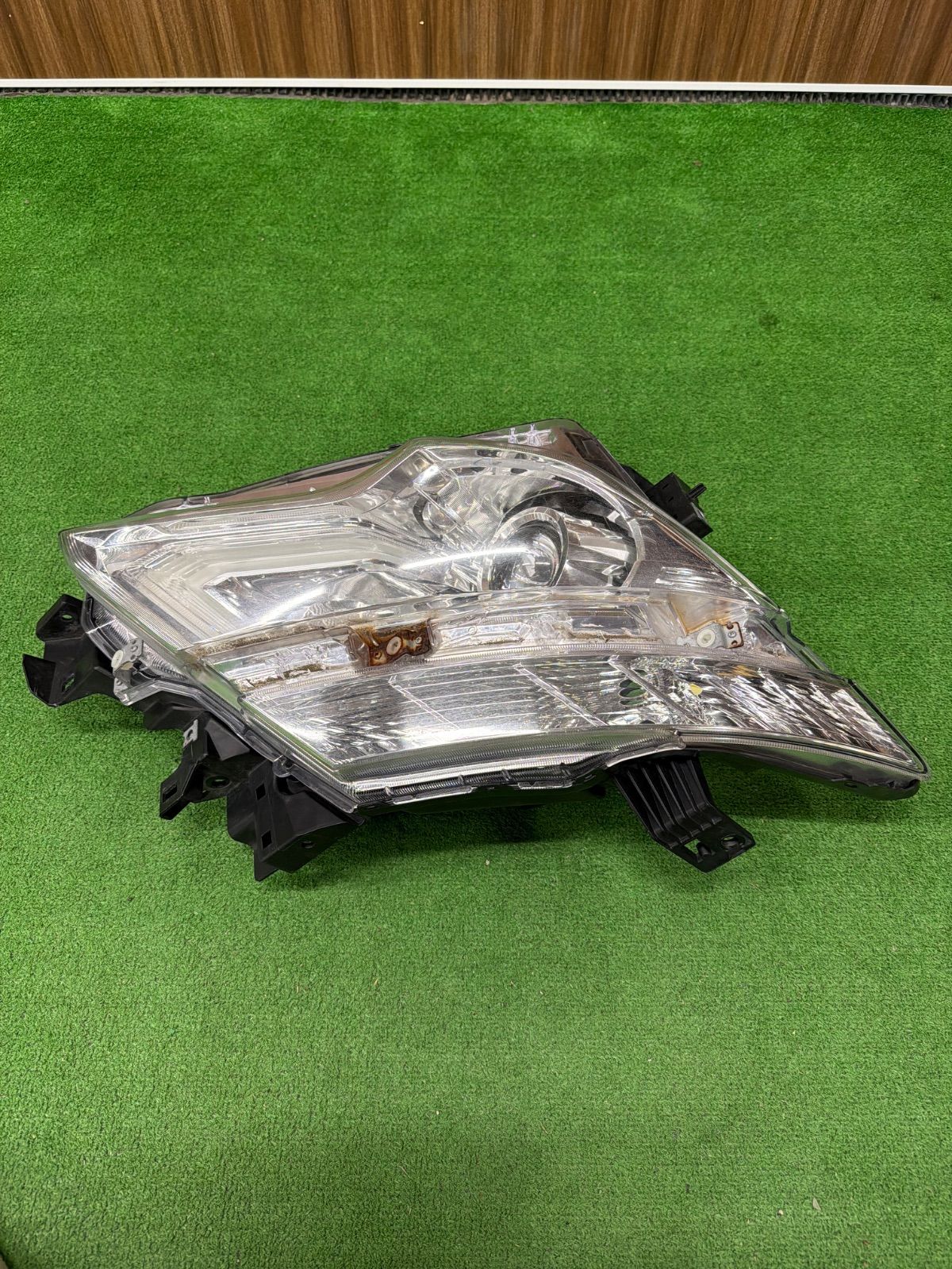 日産 エルグランド E52 純正 右側 ヘッドライト KOITO 100-23674 (444
