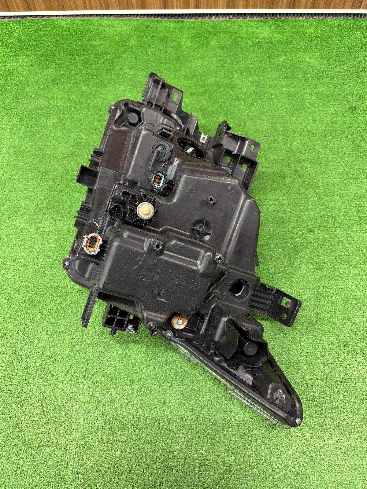 日産 エルグランド E52 純正 右側 ヘッドライト KOITO 100-23674 (444 
