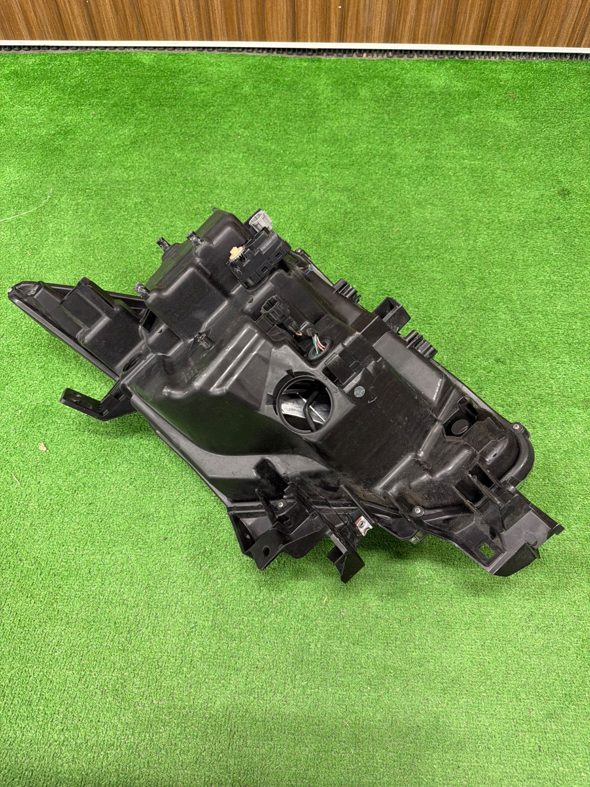 日産 エルグランド E52 純正 右側 ヘッドライト KOITO 100-23674 (444