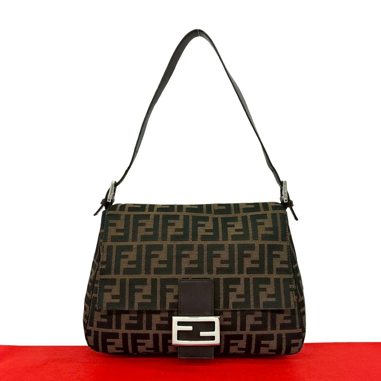 極 美品 FENDI フェンディ マンマバケット ズッカ FF ロゴ 金具