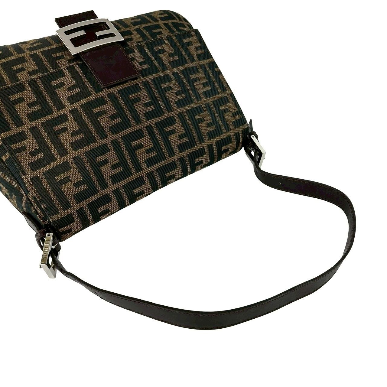 極 美品 FENDI フェンディ マンマバケット ズッカ FF ロゴ 金具 キャンバス レザー 本革 セミ ワン ショルダーバッグ ブラウン 34958 極 美品 FENDI フェンディ マンマバケット ズッカ FF ロゴ 金具