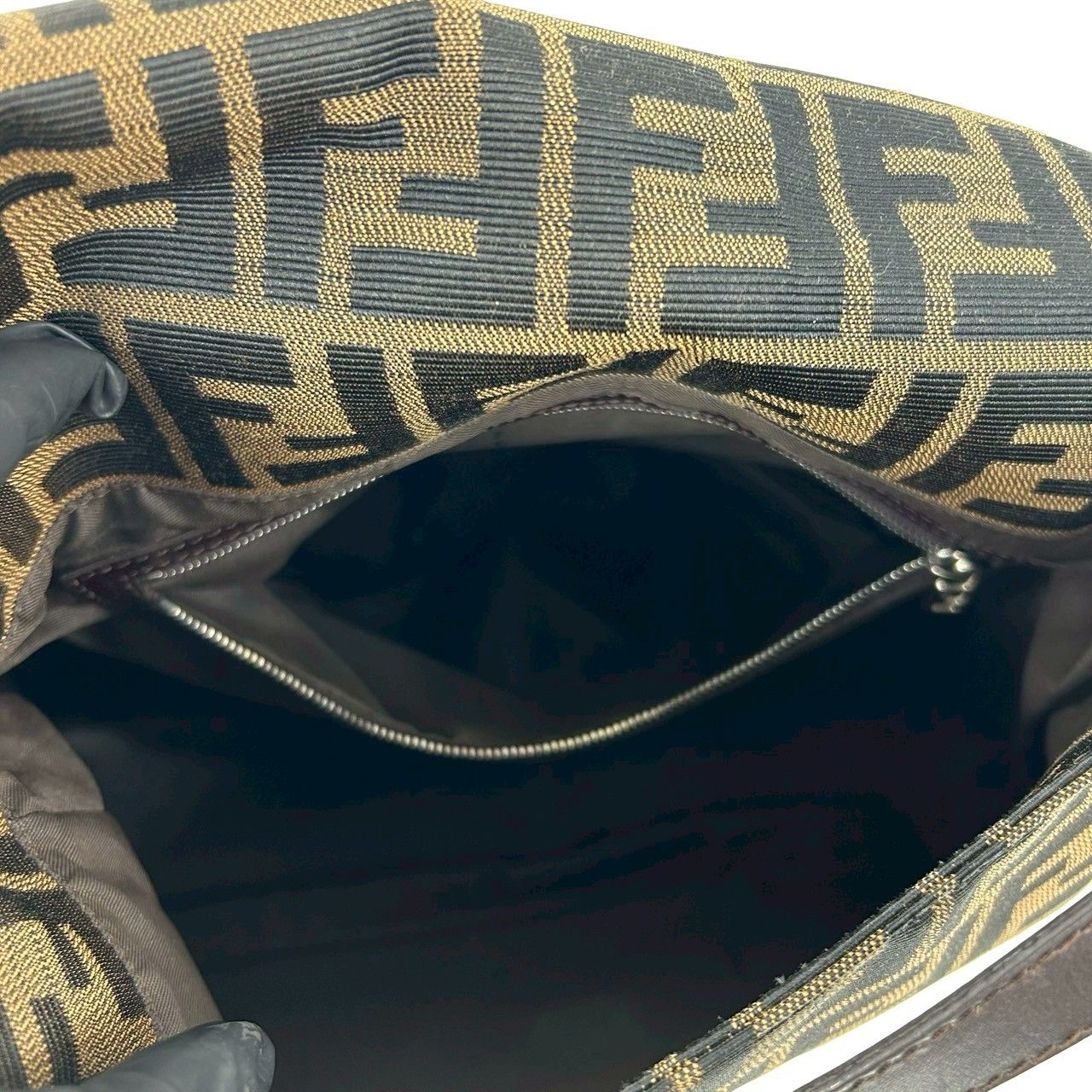 極 美品 FENDI フェンディ マンマバケット ズッカ FF ロゴ 金具